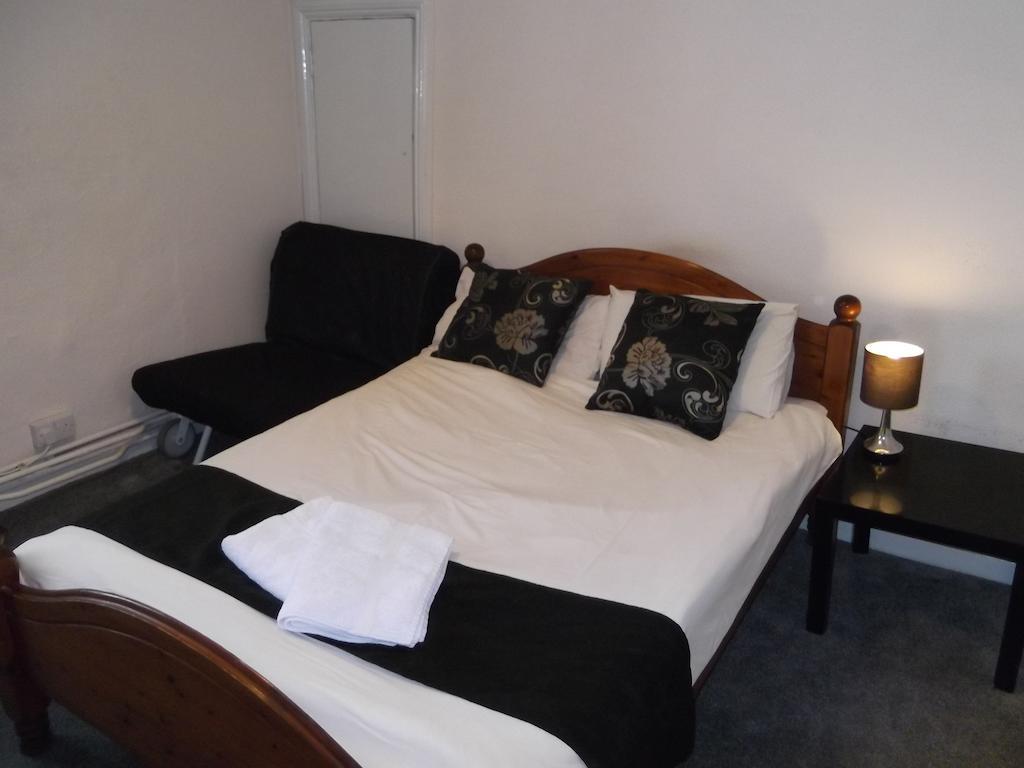 The Plough Bicester Chambre photo