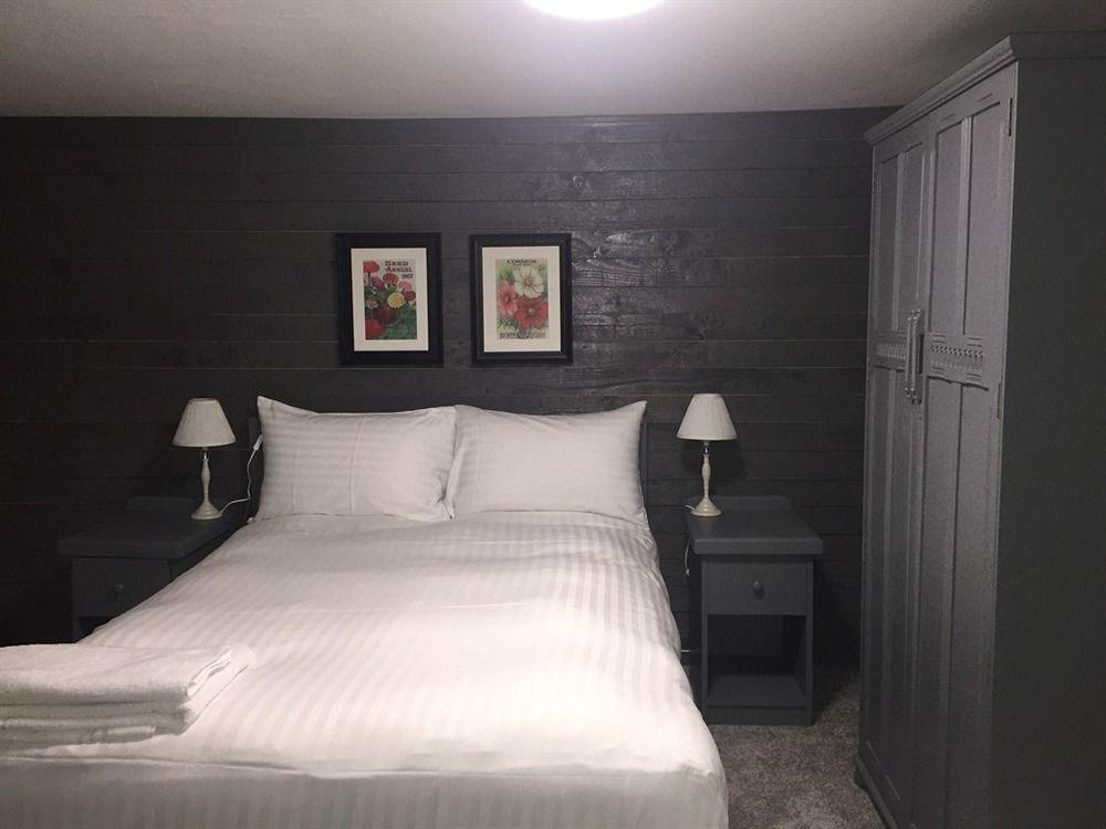 The Plough Bicester Extérieur photo